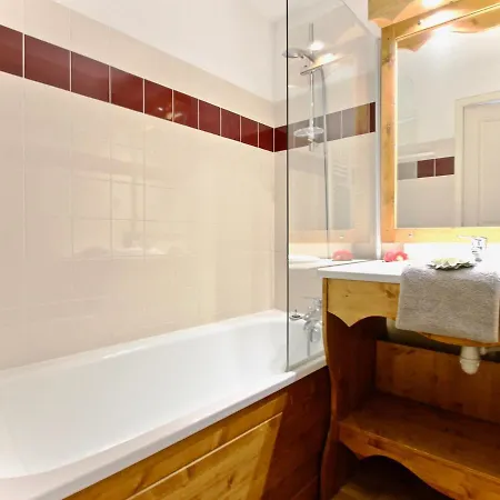 Apartament Cosy 3 Pieces Avec Terrasse Sud, Proche Pistes Et Commerces A - Fr-1-549-94 *